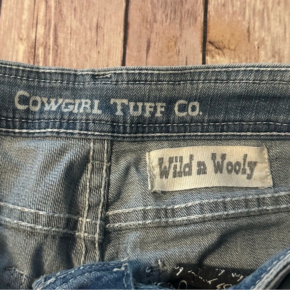 Cowgirl Tuff Co. Western Jeans with Bronc Embroidery on Pockets - Picture 5 of 6